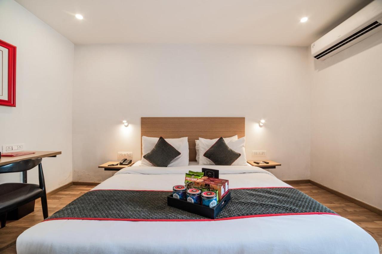 Oyo Townhouse 086 Pankha Road Hotel Ню Делхи Екстериор снимка