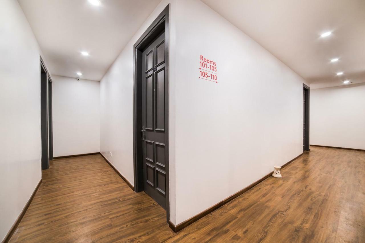 Oyo Townhouse 086 Pankha Road Hotel Ню Делхи Екстериор снимка